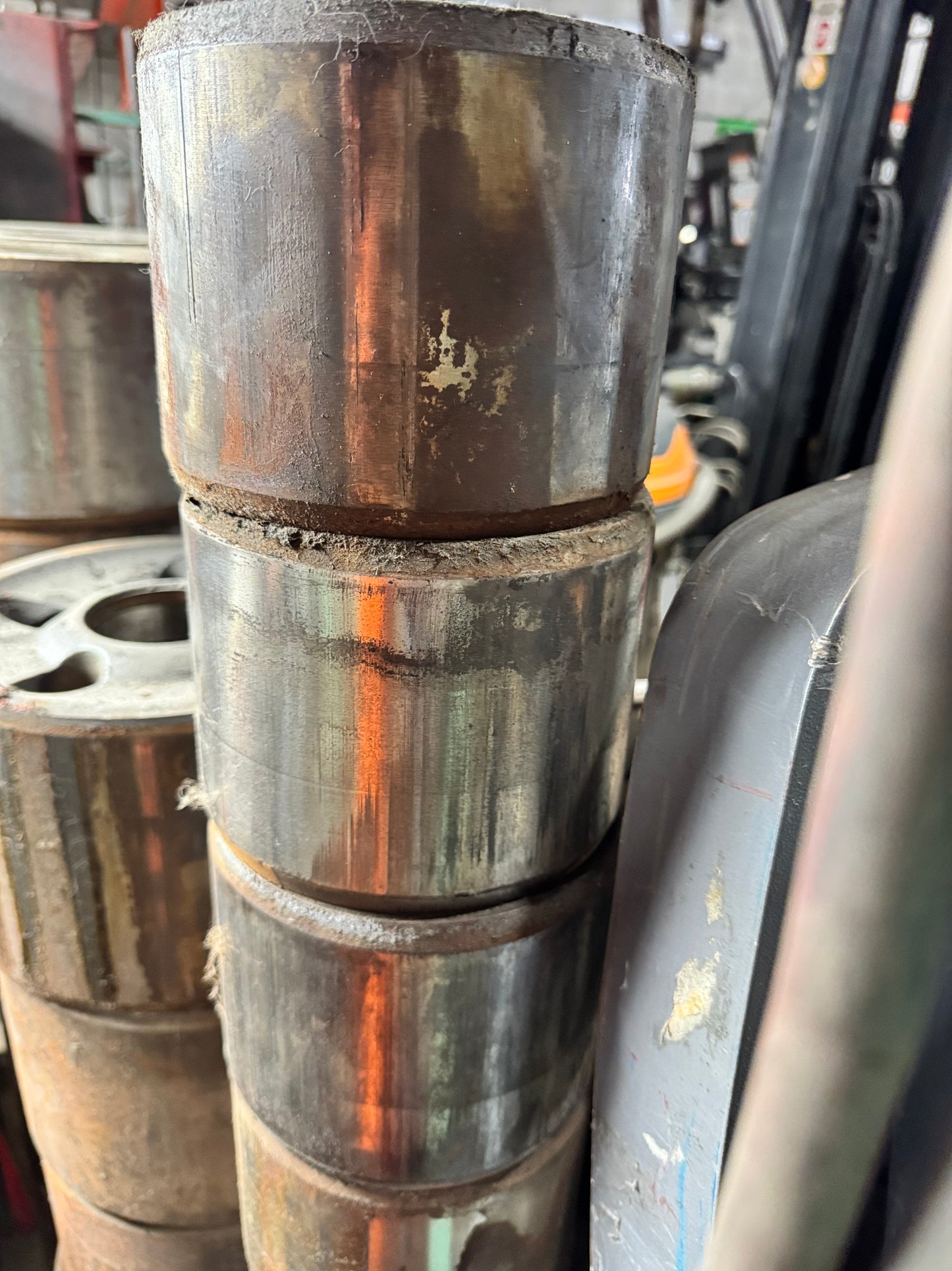 CR140692 WHEEL HUB CUSHION TIRE FOR CROWN FORKLIFT USED